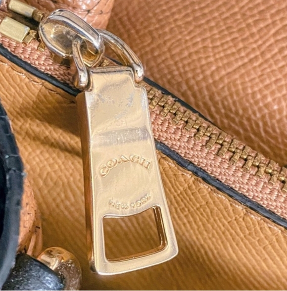 Coach Charlie Carryall Black Pebbled Leather Handbag EUC 2018 - Picture 11 of 12